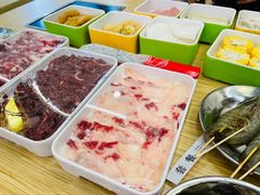 -杨老板·海鲜集市火锅·鲜切牛肉(中防万宝店)