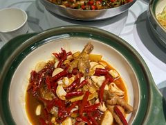 -费大厨辣椒炒肉(高铁吾悦广场店)
