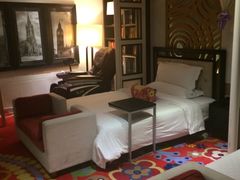 -喜鹊愉家酒店(郑州曼哈顿博览中心地铁站店)