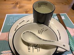 -临界音乐酒馆·小龙虾·江湖菜(华熙LIVE·鱼洞店)