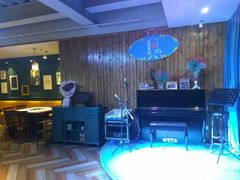-莉莉家的音乐花园餐吧(航空路店)