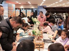-成都华星名仕奥迪4S店(龙潭寺店)