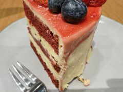 圣诞红丝绒蛋糕-FUNK & KALE BY WAGAS(长宁尚嘉)