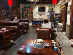 大堂-亿诣蝎府炸酱面羊蝎子火锅(酷车小镇店)