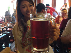 大杯啤酒-The Crab Pot Seattle