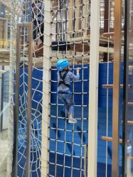 -PIPIKINGDOM皮皮王国欢乐号(欢乐海岸购物中心店)