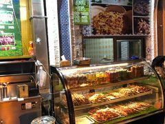 面包甜点陈列柜-新疆伊宁远征餐厅