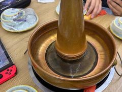 -洞庭洲·防空洞火锅·铜锅涮肉·烧烤(新百广场店)