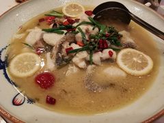 金牌酸菜鱼-海市蜃楼花园主题餐厅(石顶店)