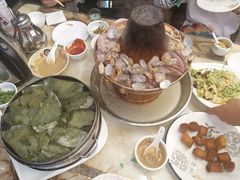 -一口猪海鲜浑锅·东北家常菜