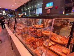 -巴黎贝甜(大宁国际商业广场店)