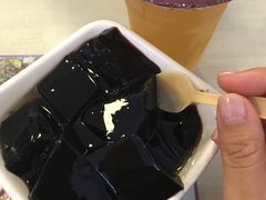 蜂蜜龟苓膏-家味螺蛳粉&烤鱼(安远路店)