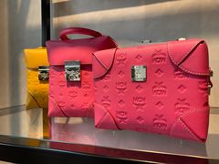 -MCM(比斯特上海购物村店)