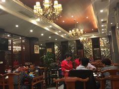 大堂-鸿运酒楼