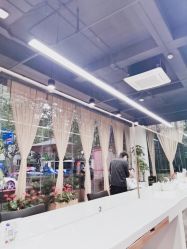 -CARR SALON