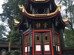 -峨眉山报国寺