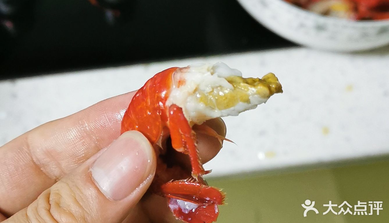 虾糕金黄，虾肉弹嫩，麻辣鲜香