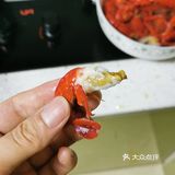 虾糕金黄，虾肉弹嫩，麻辣鲜香