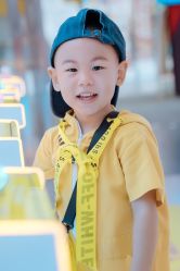 -汪正影业素摄儿童摄影工作室(星摩尔购物中心店)