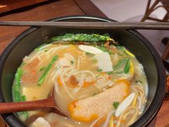 -银米·云南传统过桥米线(双廊黑金冠店)