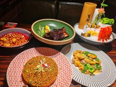 -粤·向群饭店(麓景路店)