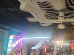 -路边边.炒菜烧烤.音乐餐厅(良乡长虹店)