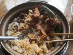 四拼煲仔饭-崖口煲仔饭