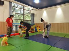 -小门牙好性格托育(北外滩中心)