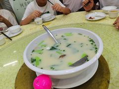 -鹏城人家海鲜酒家·23年老字号(较场尾店)
