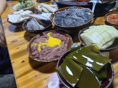 -正南齊北重庆老火锅(光华村直营店)