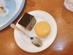 -燕庭·纯燕窝·甜品下午茶(南京西路店)