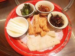 -百味地锅鸡(二店·财校分店)