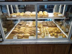 面包甜点陈列柜-老大昌(淮海中路店)