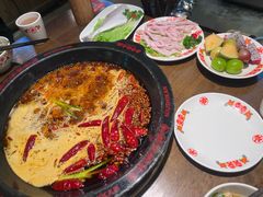 -牛市坎火锅(建设路店)