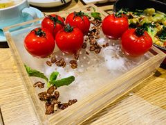 番茄脆菇沙拉-小大董·烤鸭(五棵松店)