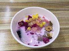 -津椰本·海南正宗椰奶清补凉(店一店)