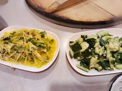 -小火炕铁锅炖鱼