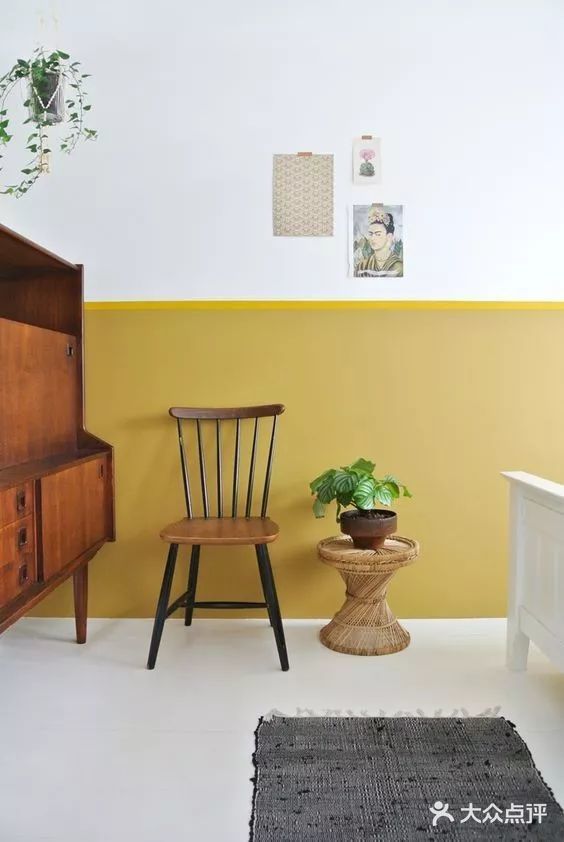 今日分享出人意料的家居配色，绝美背景墙