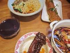 -爆炸头阿姨小四川正宗川味小吃(无任何分店)