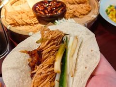 -魏铭鱼头捞饭(晋阳路店)