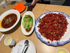 -渝信川菜 · 川味家常菜(财富购物中心店)