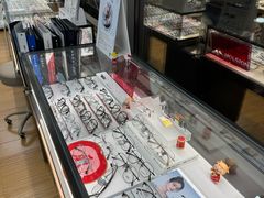 -优视觉视光中心•青少年近视防控(新世界中心写字楼店)