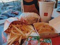 -麦当劳(展览路店)