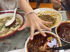 -杨大叔爱面子·四川小吃(岗头店)