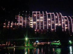 -三亚湾海居铂尔曼度假酒店