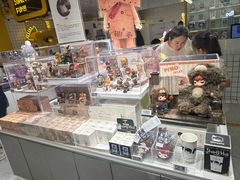 -泡泡玛特POPMART(上海环球港店)