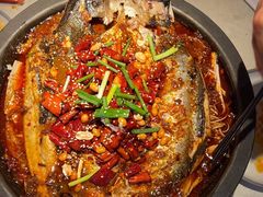 -鸣记脆皮烤鱼·海鲜烤鱼(三八广场店)