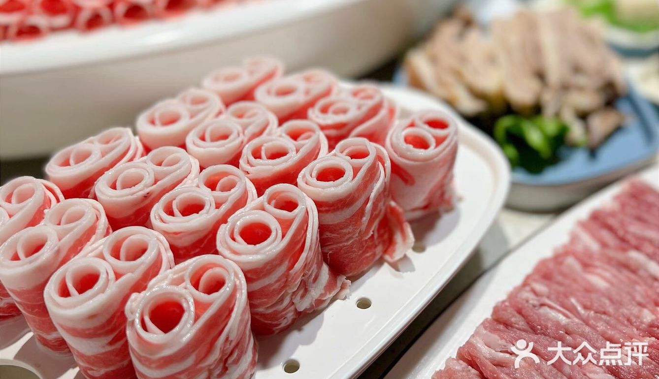 我们没吃完还打包了满满一盒