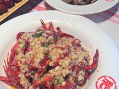 -肥肥虾庄·金牌油焖大虾(汉街SKP店)