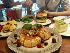 莓果奶油芝士舒芙蕾松饼-UPPER KITCHEN(延安路店)